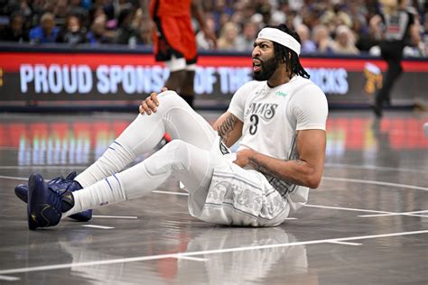Anthony Davis (@TheAnthonyDavis) .